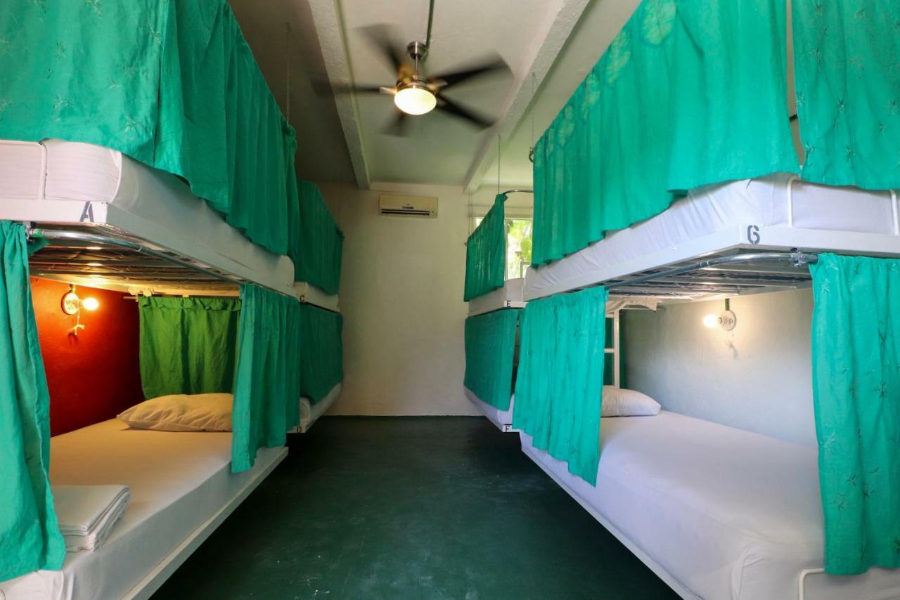 Wabi Hostel Плая-дель-Кармен Экстерьер фото